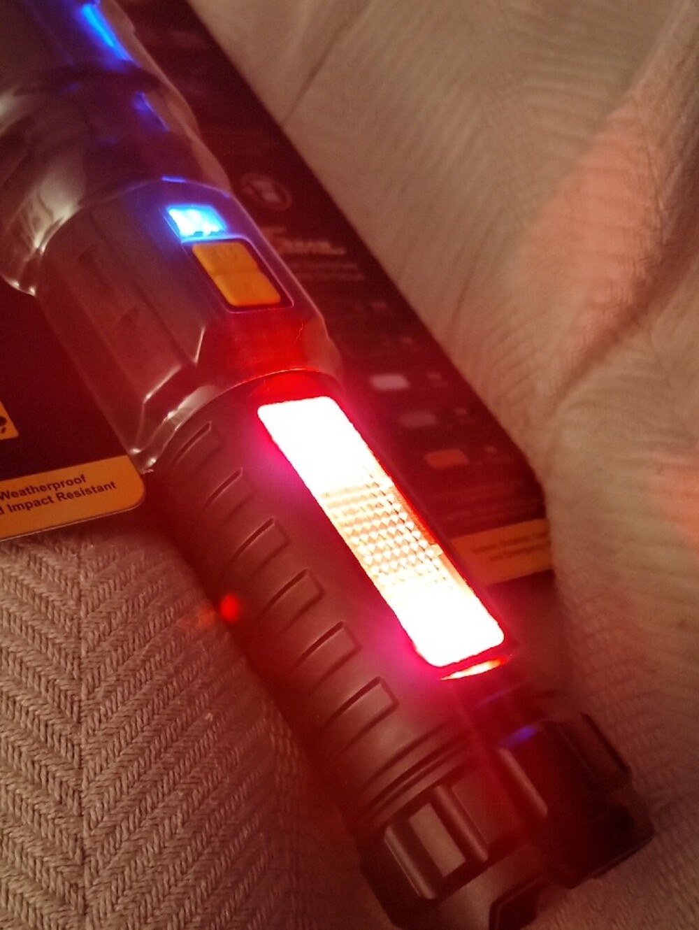 Rechargeable Black Flashlight - Multi-Beam LED - Picture 8 of 10
